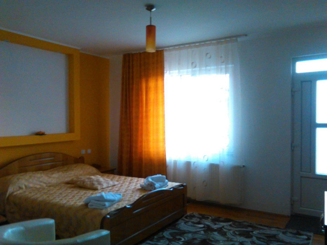 Pensiunea Lucia Ana Cluj-Napoca Exteriör bild